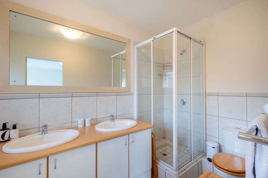 6 Bedroom Property for Sale in Lower Robberg Western Cape